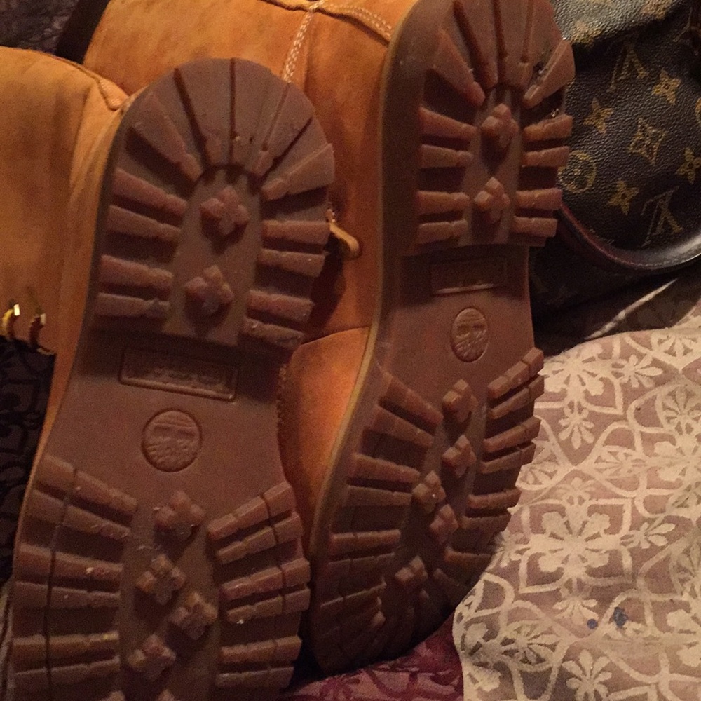 Worn Twice - image 7